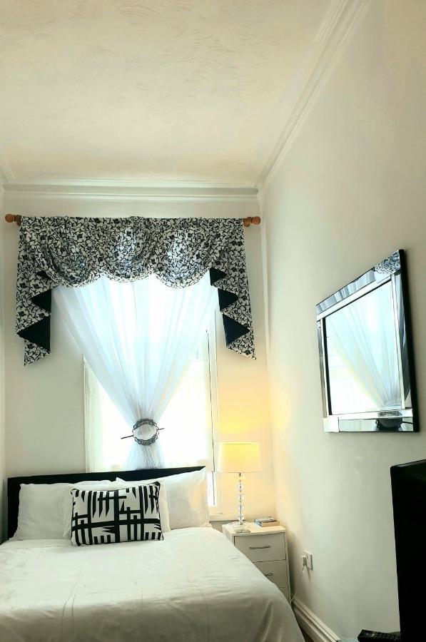 Gabriel Guesthouse Ріл Екстер'єр фото
