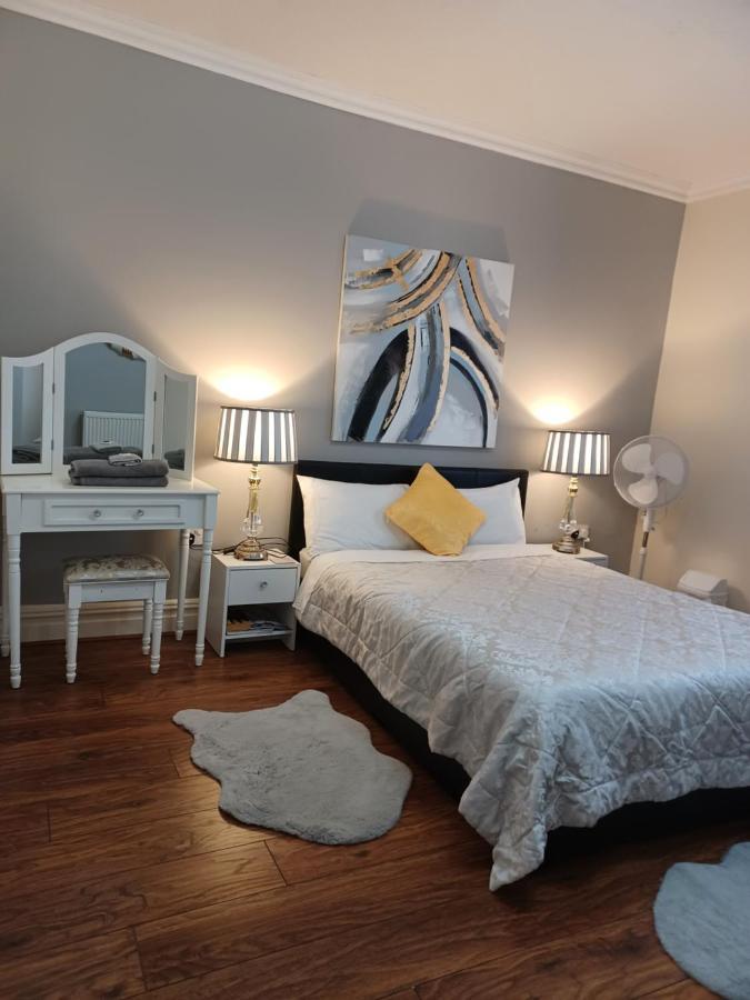 Gabriel Guesthouse Ріл Екстер'єр фото